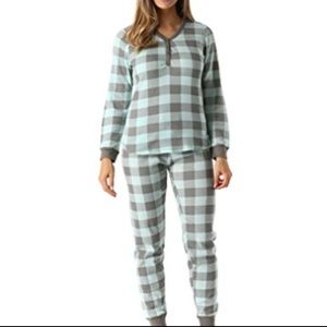 M or 2X Buffalo check pajamas mint and grey